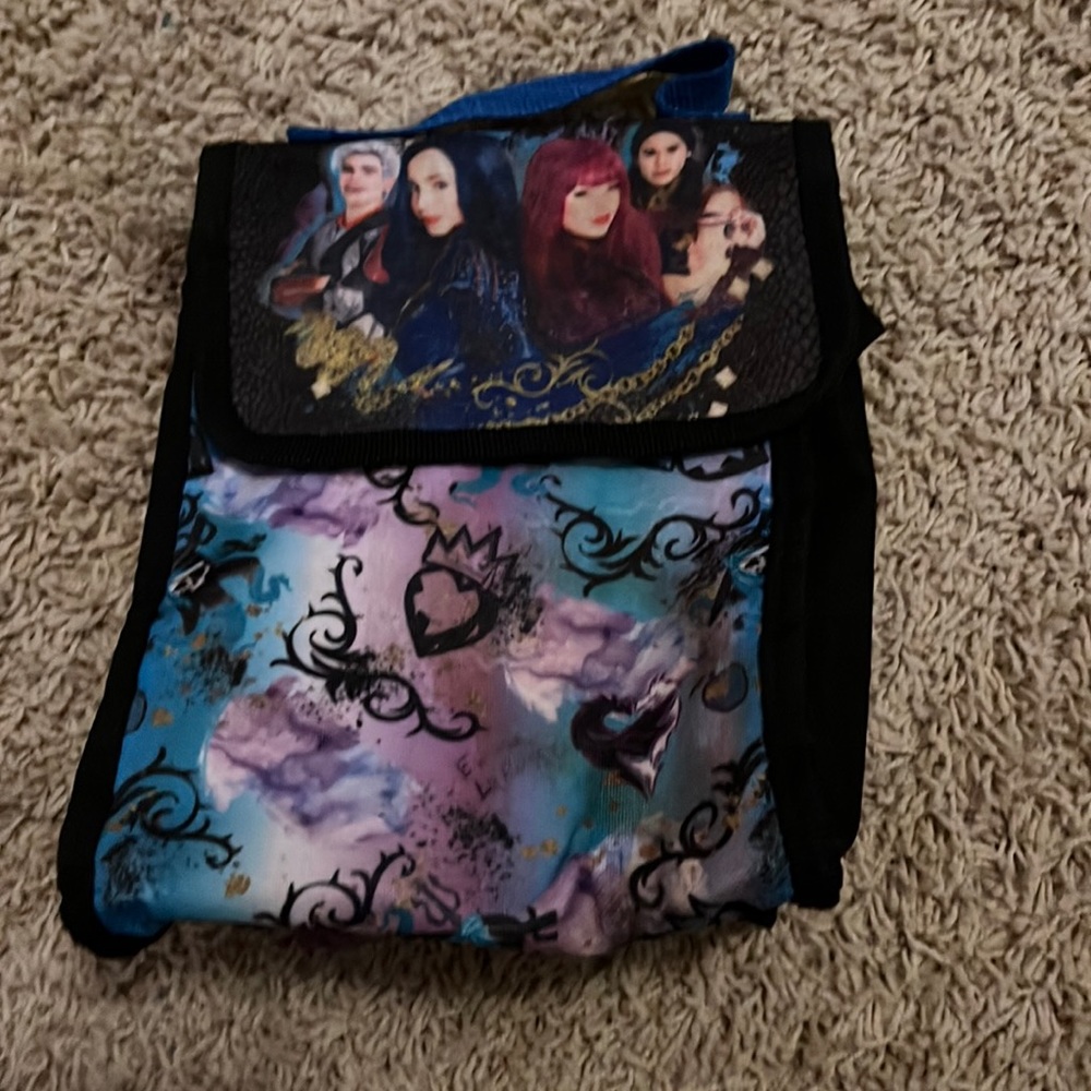 Descendants Lunch Bag - so cool for kids!